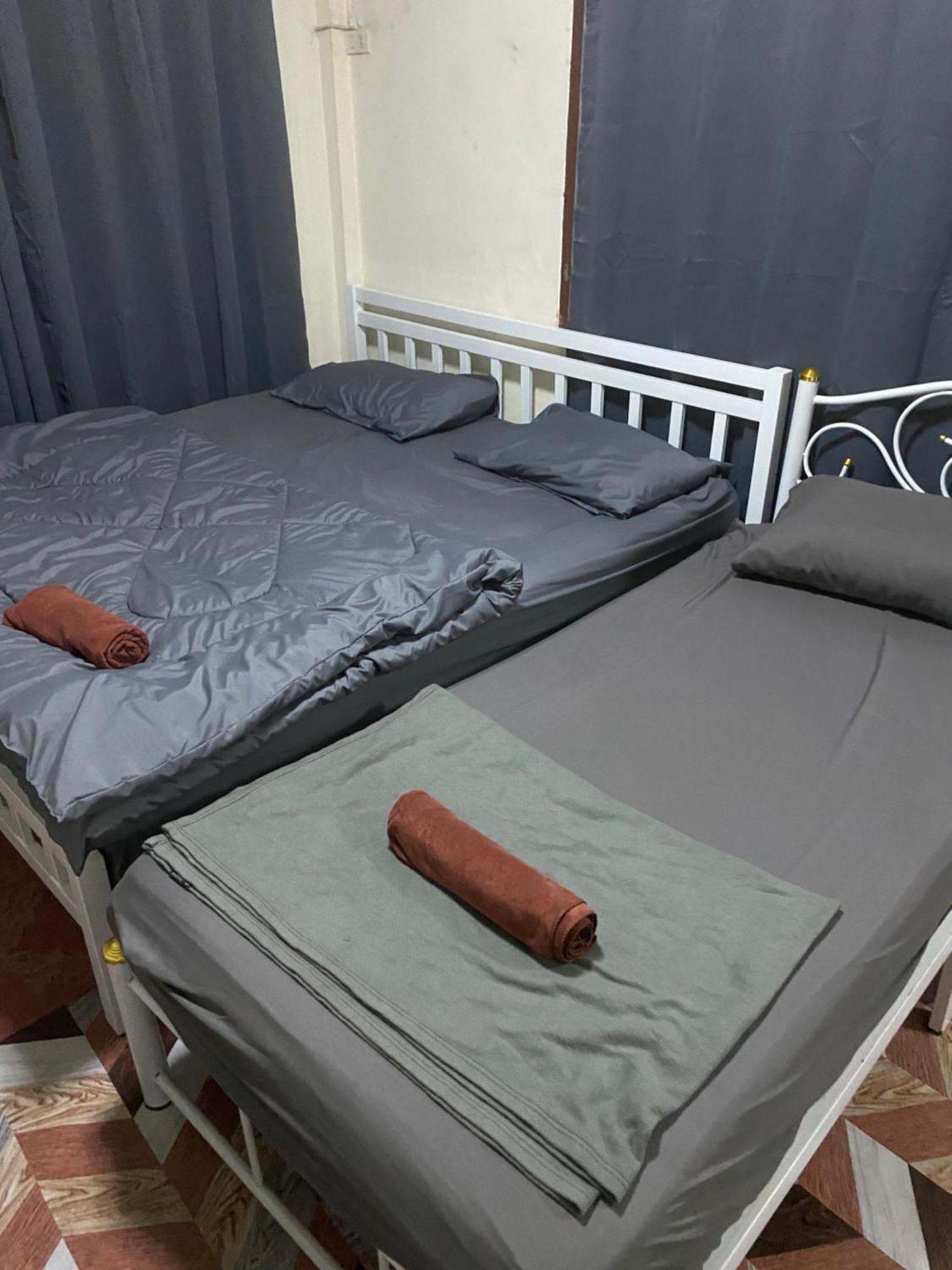 Sleep Break Hostel Sathon Bangkok Ngoại thất bức ảnh