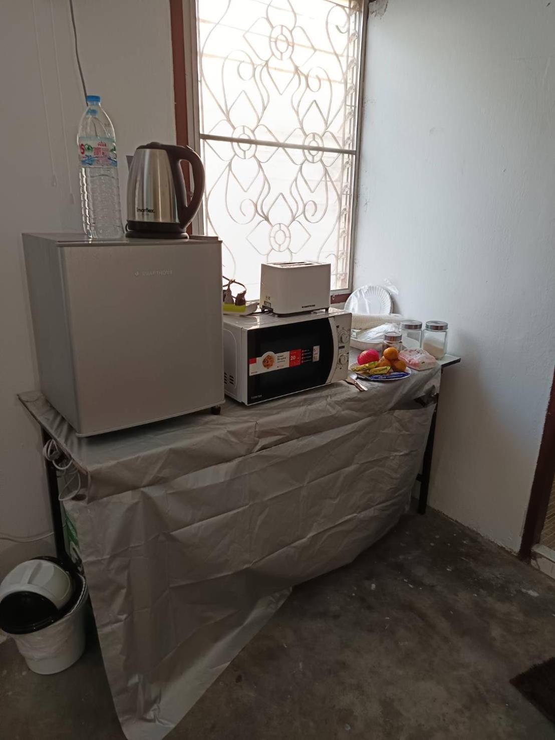 Sleep Break Hostel Sathon Bangkok Ngoại thất bức ảnh