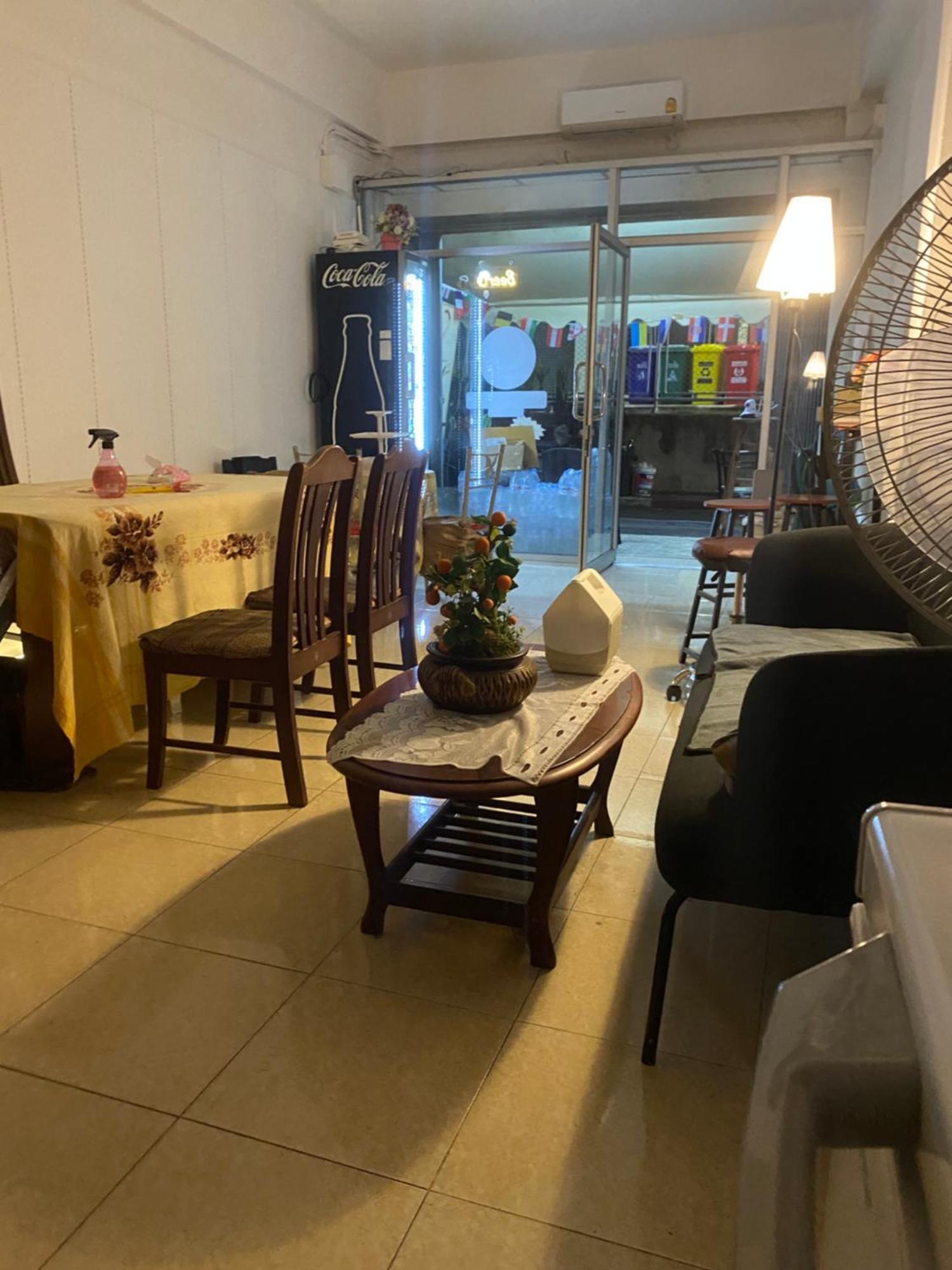 Sleep Break Hostel Sathon Bangkok Ngoại thất bức ảnh